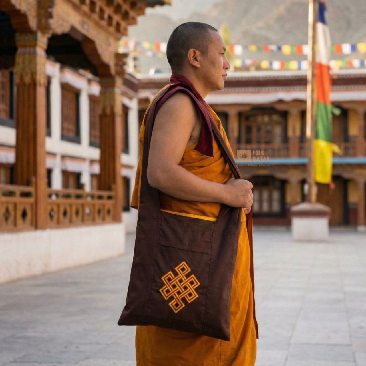 Jhola for Lama, Monk